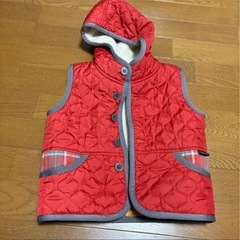 セラフ Seraph ベスト 100 男女共用 レッド×ホワイト 子供服 ベビー服 キッズ フードの画像