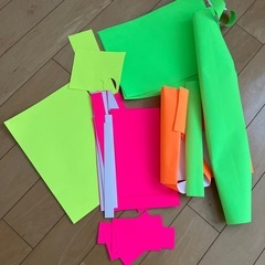 蛍光色シートと蛍光紙の画像