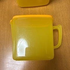ペットフードストッカーの画像
