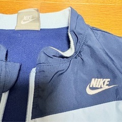 NIKE ナイキ ウインドブレーカー アウター ブルゾン ナイロンジャケット キッズ 100 裏フリース ジャケットの画像