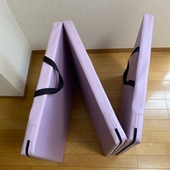 ３つ折りヨガマットの画像