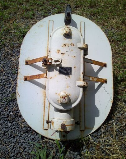 ■関東鉄道　非現用放出品　電球２灯式縦型信号機　品名　多灯形色灯信号機　型名　S236-1　製造　大同信号株式会社製造　■ □関東鉄道放出 非現用 2灯式縦型信号機 品名 多灯形色灯信号機 型名