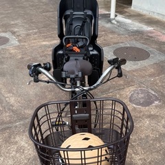 YAMAHAアシスト自転車　ほぼ新品　チャイルドシート付きの画像