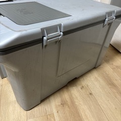 クーラーボックスの画像