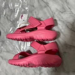 新品！Tevaサンダル16cmの画像