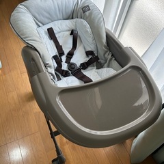 　コンビ　ハイローチェアの画像