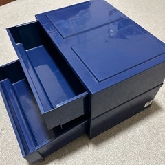 プラスチックの2段目チェスト　ブルーの画像