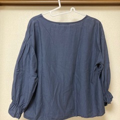 chou.chou de peau. トップス　九分袖　の画像