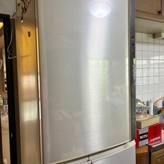 8/15の朝まで限定　冷蔵庫　問い合わせ多数のため値上げの画像