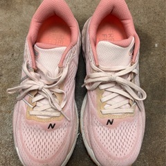 レディース　スニーカー　NEW balanceの画像