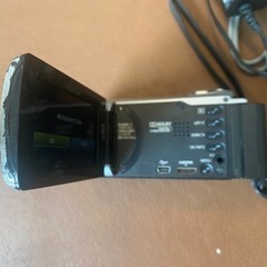 取引中　ビデオカメラ　Everioの画像