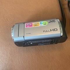 取引中　ビデオカメラ　Everioの画像