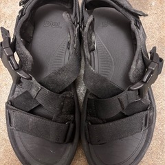 TEVA メンズ　サンダルの画像