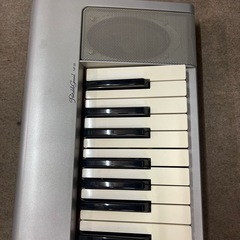 中古 電子ピアノ　ヤマハ　　NP-30  の画像