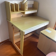 【引取先決まりました】学習デスクの画像