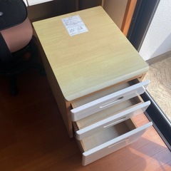 【引取先決まりました】学習デスクの画像