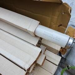蛍光灯 青白、緑 まとめてです！の画像