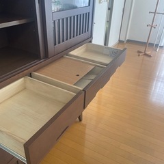 値下げ！きれい⭐️高級家具 平成家具 収納家具 食器棚の画像