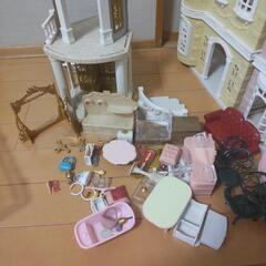 シルバニアファミリー　お城のゆめいろゆうえんち　とデパート（遊べますがパーツ全てあるかはわかりません）の画像