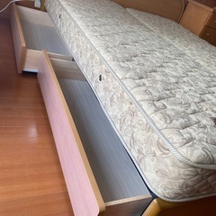 【引取先決まりました】ベット(クイーンサイズ)の画像