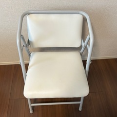ニトリ　折りたたみチェアの画像