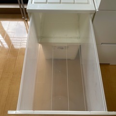 カラーボックス　衣装ケースの画像