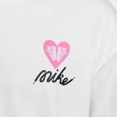NIKE  Tシャツ未使用の画像