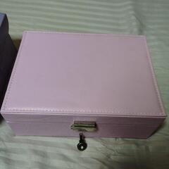 小物入れレーザーboxと小物の画像