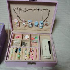 小物入れレーザーboxと小物の画像