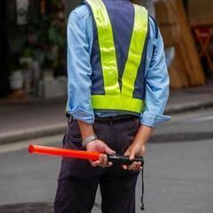 ＼選べる働き方／日勤・夜勤あり◎未経験 OK の警備バイト の画像