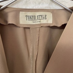 TOKYO STYLE ノーカラー ベージュジャケット 7号サイズの画像