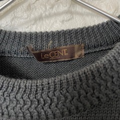 LeCENT 犬刺繍 ニットセーター グレー Lサイズの画像
