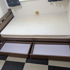 シングルベッド　180cm　※マットレスつきません！の画像