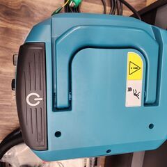 【中古美品】マキタ makita VC1530 粉塵専用 集じん機 連動コンセント付 集じん容量15L【ハンズクラフト熊本けやき通り店】【店頭取引限定】の画像