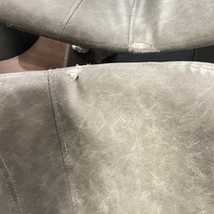 ２脚　椅子　ハイチェア　ダイニングチェア　2つの画像