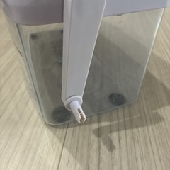 アイリスオーヤマ✿ハンドシュレッダー✿手動式✿CD✿カード✿紙A4サイズの画像
