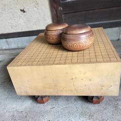 碁盤 碁石 脚付 へそ有りの画像