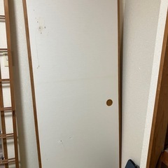 受け渡し者決定！押入れの襖