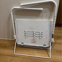 折りたたみ　テーブルの画像