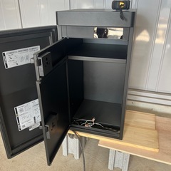 LIXILスマート宅配BOX本体の画像