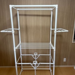 物干しラックの画像