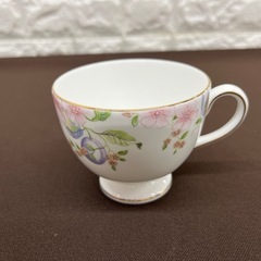 【ジャングルジャングル 岸和田和泉インター店】ウェッジウッド スウィート プラム ティーカップ＆ソーサー WEDGWOOD 食器 ギフト 洋食器 紅茶カップ キッチン用品 和泉市 堺市 岸和田市 泉大津市 高石市 泉北郡熊取町の画像
