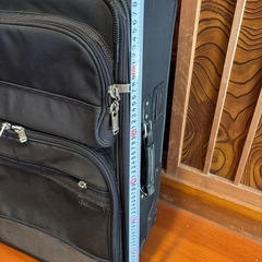 70x50x30cm 頑丈な大型スーツケース　の画像
