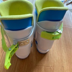 スキー靴の画像