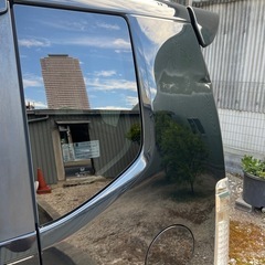 【車検付き！装備充実のN-BOXカスタム・黒・諸費用込み】の画像