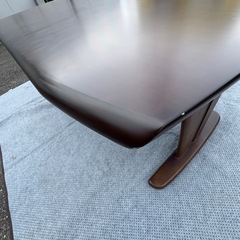 値引しました⚫︎6人掛けテーブル(美品)(中古)⚫︎の画像