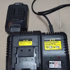充電式　軽量 草刈り機　+草刈り装備の画像