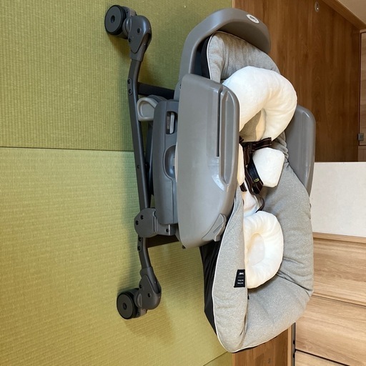 電動ベビーチェアCombiネムリラ