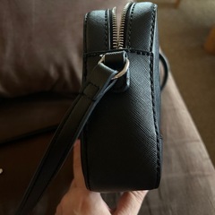 GUESS? ショルダーバッグの画像
