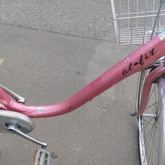 26インチ 🚲 中古 自転車 9,480円 🔑鍵 💡ライト付 新規防犯登録料コミ 888の画像